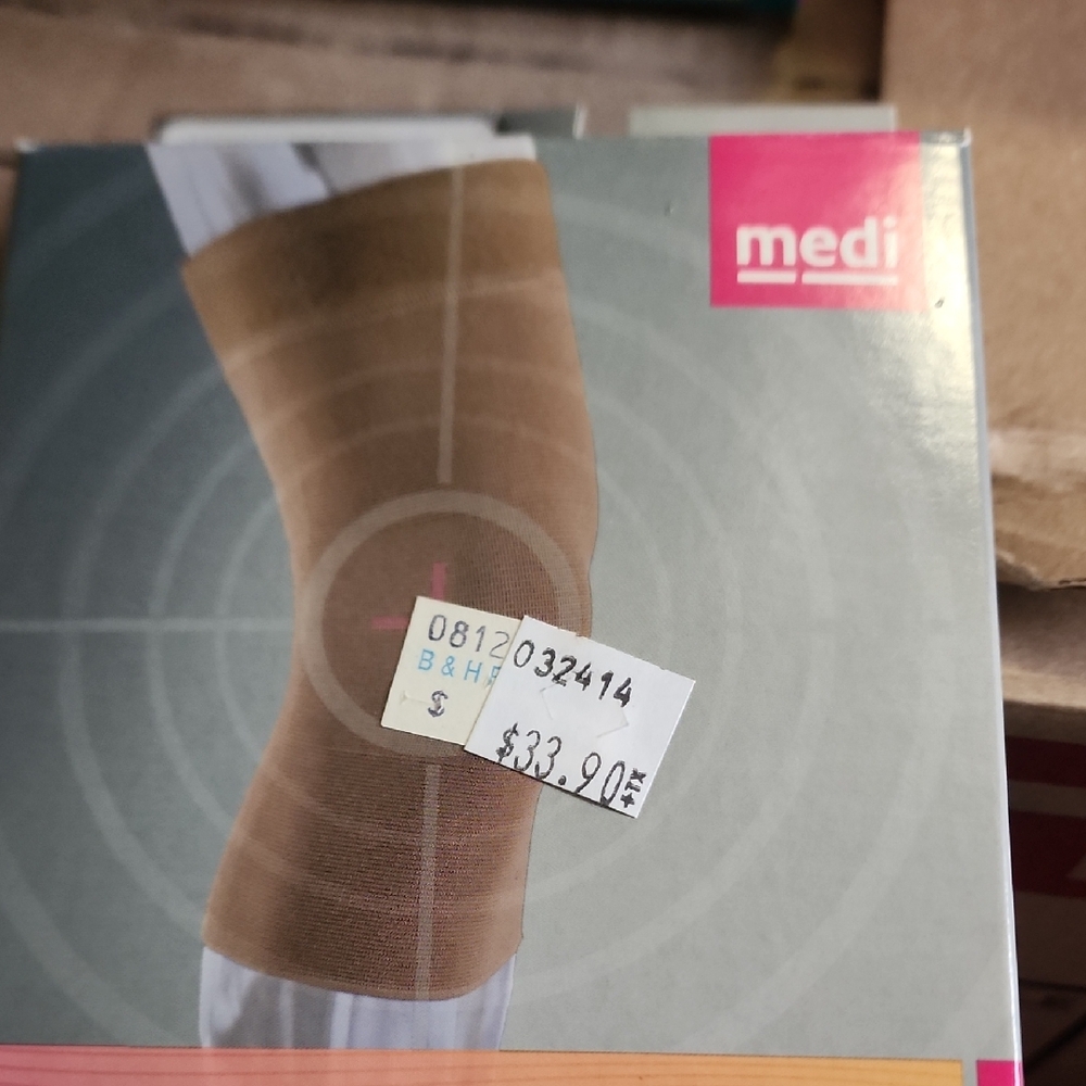 Medi Compression Knee Sleeve in Brown Xl